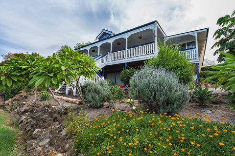 Boonah Hilltop Cottage - Dalby Accommodation 1