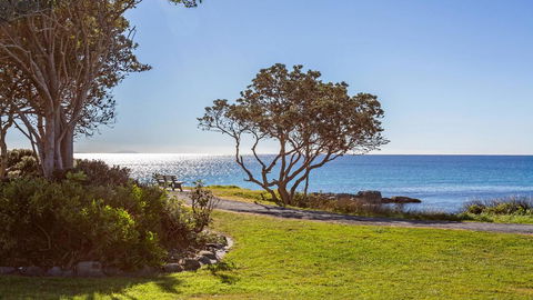 Boulevarde 2 - Pebbly Beach - Dalby Accommodation 2