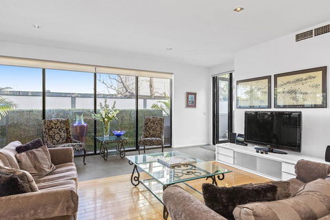 BOUTIQUE STAYS - Catani Gardens - Dalby Accommodation 2