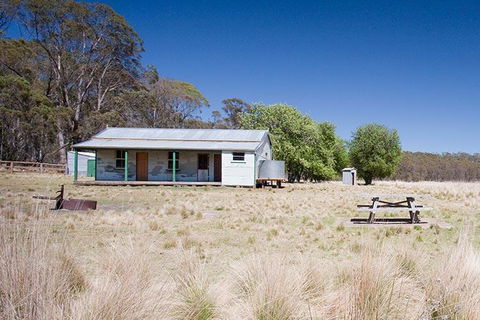 Brackens Hut - Dalby Accommodation 0