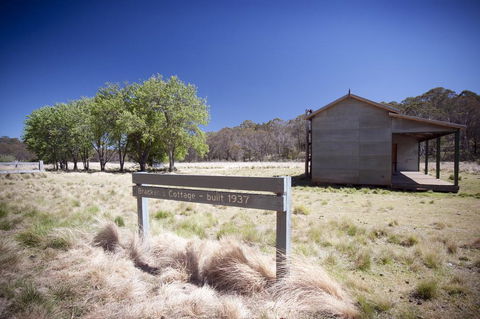 Brackens Hut - Dalby Accommodation 1