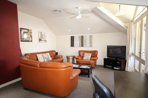 Briars Country Lodge - Dalby Accommodation 3