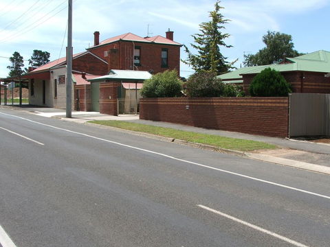 Bristol House Accommodation - Dalby Accommodation 0