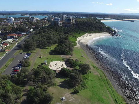 Bubsys Beach House At Pebbly - Dalby Accommodation 0