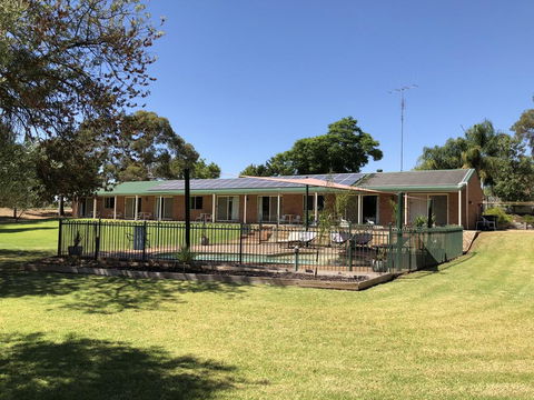 Bullanginya Lodge - Dalby Accommodation 0