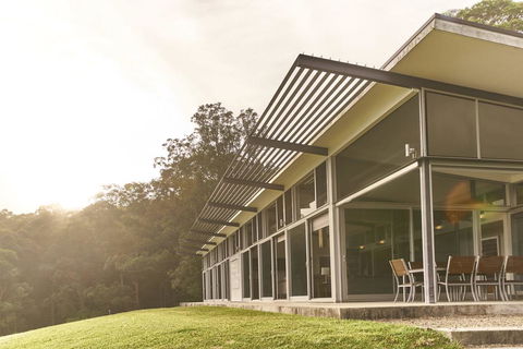 Bundaleer - Architect Designed, Stunning Views! - Dalby Accommodation 0