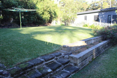 BUSH 2 BEACH - Dalby Accommodation 3