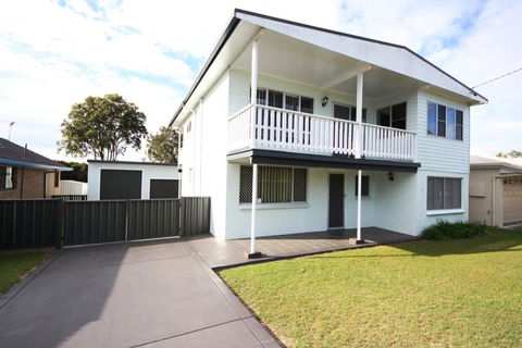 By The Beach At South West Rocks - Dalby Accommodation 0