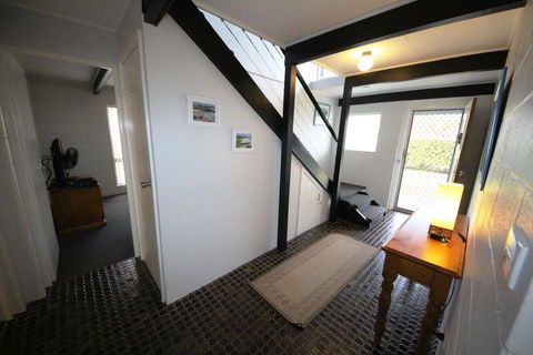 By The Beach At South West Rocks - Dalby Accommodation 3