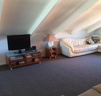 Callala Beach Shack - Pet Friendly - Dalby Accommodation