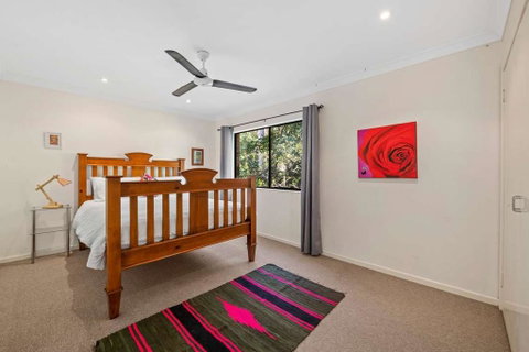 CALOUNDRA Stay - Dalby Accommodation 0