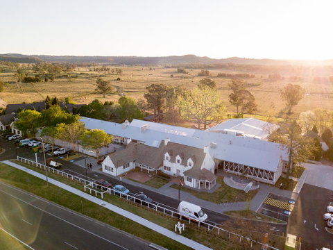 Camden Valley Inn - Dalby Accommodation 0