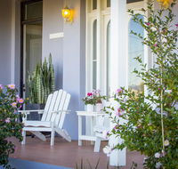 Camellia Cottage - Dalby Accommodation