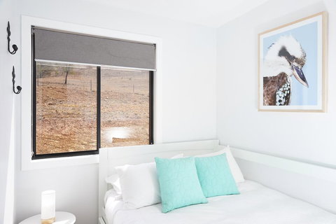 Canguri Boutique Cottage - Dalby Accommodation 3