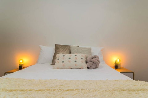 Canopy @ 44-Minutes From The CBD, Train And Cafes - Wifi - Nespresso - Amenities - Dalby Accommodation 1