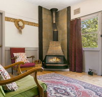 Carinya Cottage - Dalby Accommodation