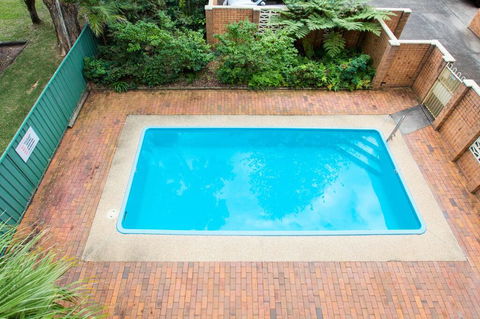 Carinya Gardens 6 - Dalby Accommodation 1