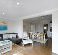 Casa Sorella - beachfront family home - Dalby Accommodation