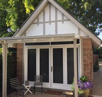 Casey Street Studio - Dalby Accommodation