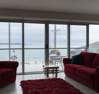 Casey's Beach Retreat - Dalby Accommodation