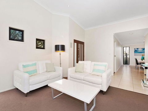 Casuarina Escape - Dalby Accommodation 2