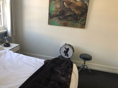 Cat And Fiddle Balmain - Dalby Accommodation 3