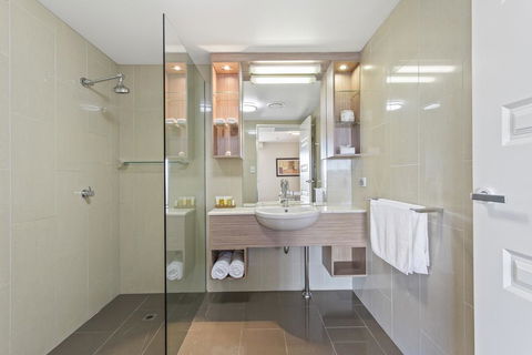 CBD Executive Apartments - Dalby Accommodation 0