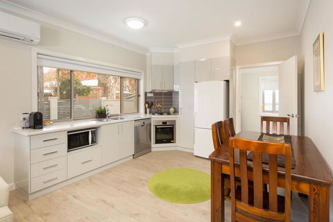 Central Sojourn On Wilcox - Dalby Accommodation 1