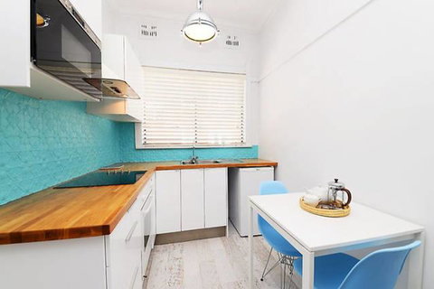 Centrally Located Bondi Beach Studio - Dalby Accommodation 3