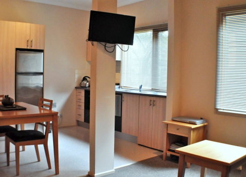 Champagne - Dalby Accommodation 1