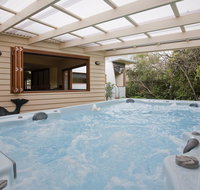 Charles Central Oasis 8