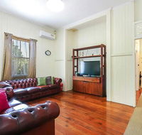 Charming Characterful Rustic-style Home Near The Gabba - Dalby Accommodation