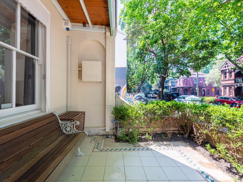 Charming Surry Hills House On Bourke - Dalby Accommodation 2