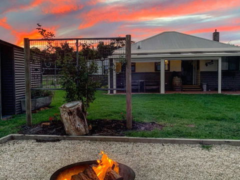 Chesterfarm And Stables - Dalby Accommodation 2