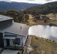 Chloe's Chalet - Dalby Accommodation