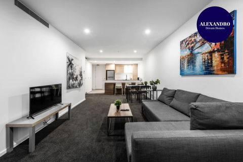 CITY APARTMENT And FREE CITY TOUR BUS NEARBY - Dalby Accommodation 0