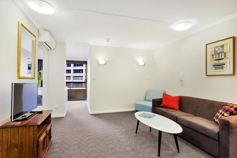 City Apartment At College St - Dalby Accommodation 1