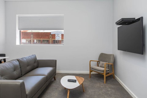 Civic Apartments - Dalby Accommodation 3