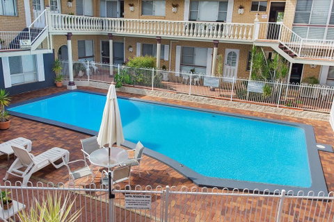 Clifford Park Holiday Motor Inn - Dalby Accommodation 0