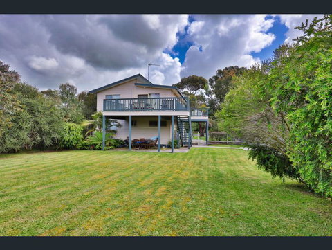 Cloudbreak At Inverloch - Pet Friendly Near Beach - Dalby Accommodation 1