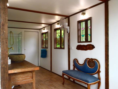 Clouds Serenity - Dalby Accommodation 3