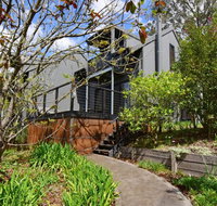 Cloudsong Chalet 2 - Close to the village centre - Dalby Accommodation