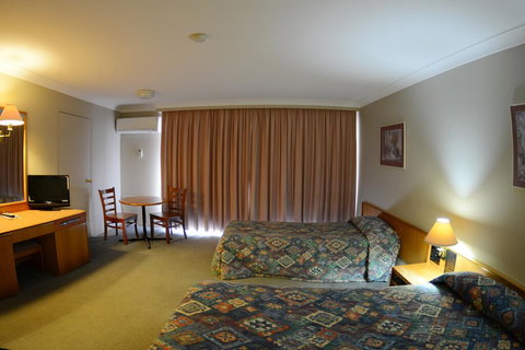 Club Inn Motel - Dalby Accommodation 2