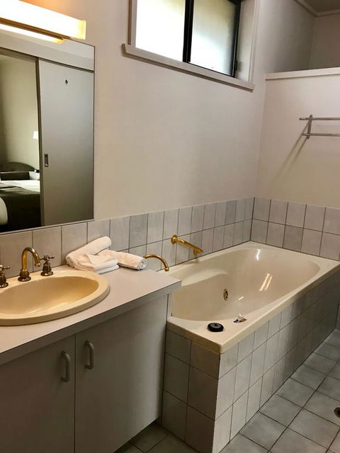 CluBarham River Motel - Dalby Accommodation 3