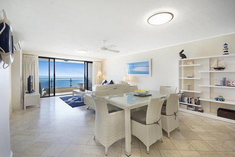 Clubb Coolum Beach Resort - Dalby Accommodation 3