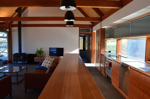 Coast House Tasmania - Dalby Accommodation 1