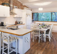 Coastal Cottage - Dalby Accommodation