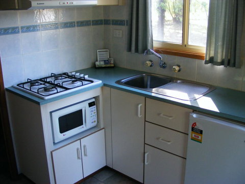 Cobar Caravan Park - Dalby Accommodation 1