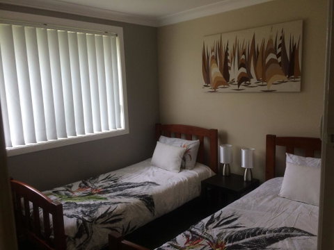 Cockatoo Corner - Armidale - Dalby Accommodation 2