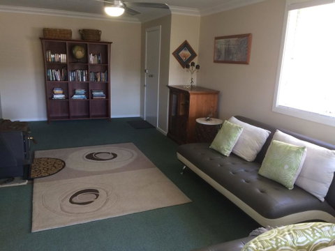 Cockatoo Corner - Armidale - Dalby Accommodation 3